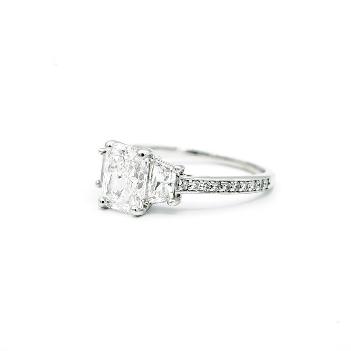 1.32 Carat SI1 E Radiant Cut Diamond 14K White Gold Ring