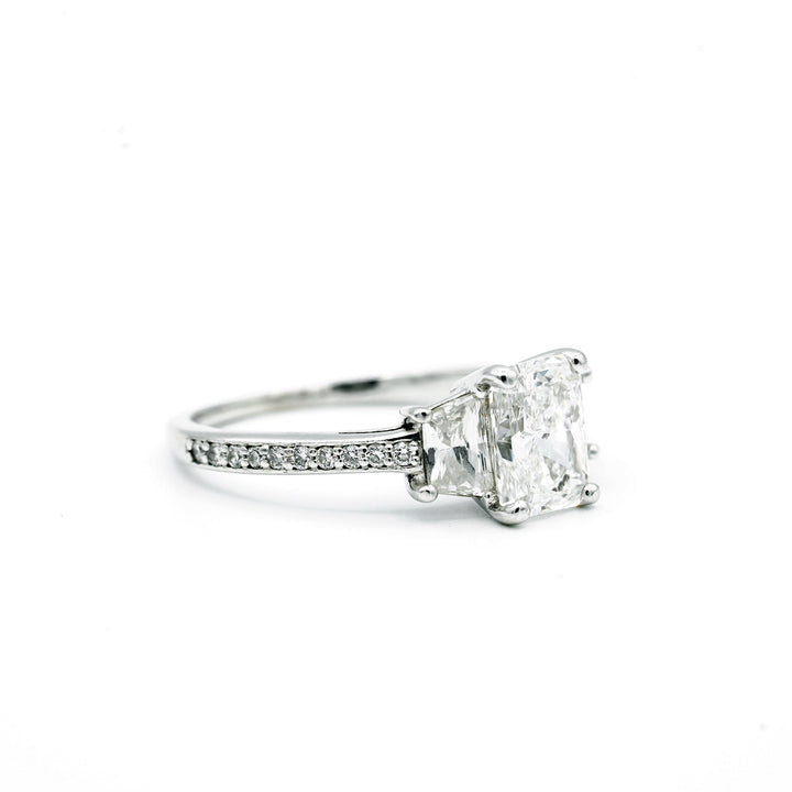 1.32 Carat SI1 E Radiant Cut Diamond 14K White Gold Ring
