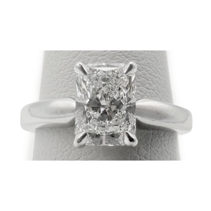 1.01 Carat E VVS1 Radiant Cut Diamond Platinum Solitaire Ring
