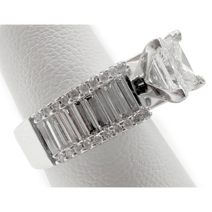 1.08 Carat G VVS2 Princess Cut 14K WR Ring