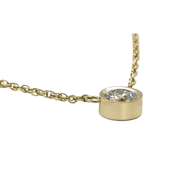 Diamond 14K Yellow Gold Solitaire Pendant Necklace
