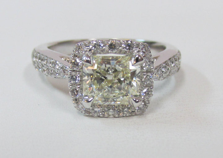 1.03 Carats J VS1 Radiant Cut Diamond 14K WG Ring