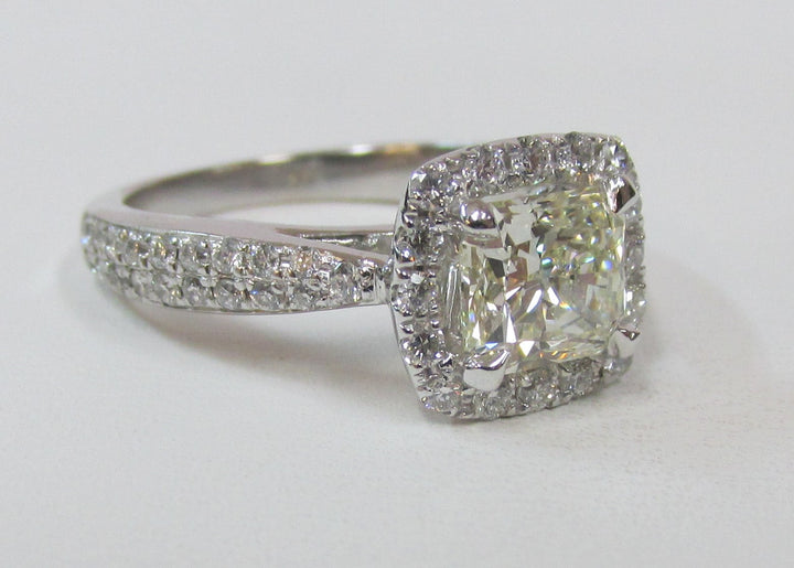 1.03 Carats J VS1 Radiant Cut Diamond 14K WG Ring