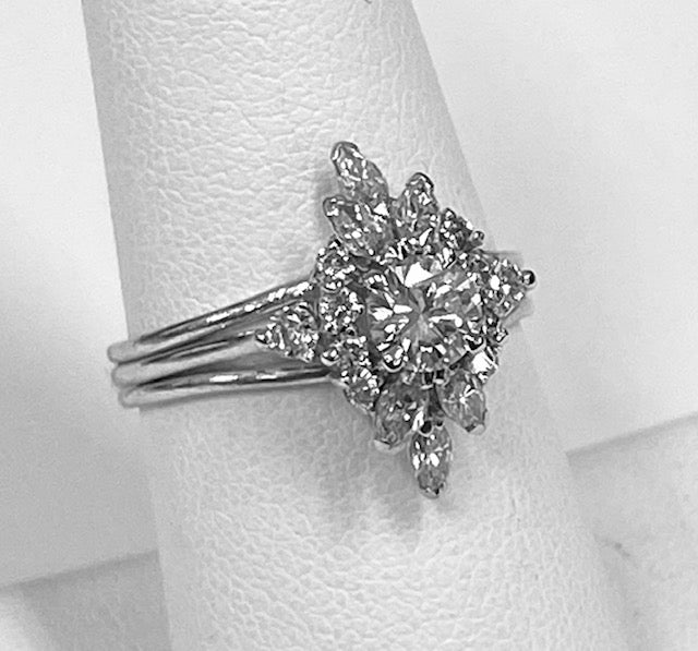 Diamond 18K White Gold Cluster Ring