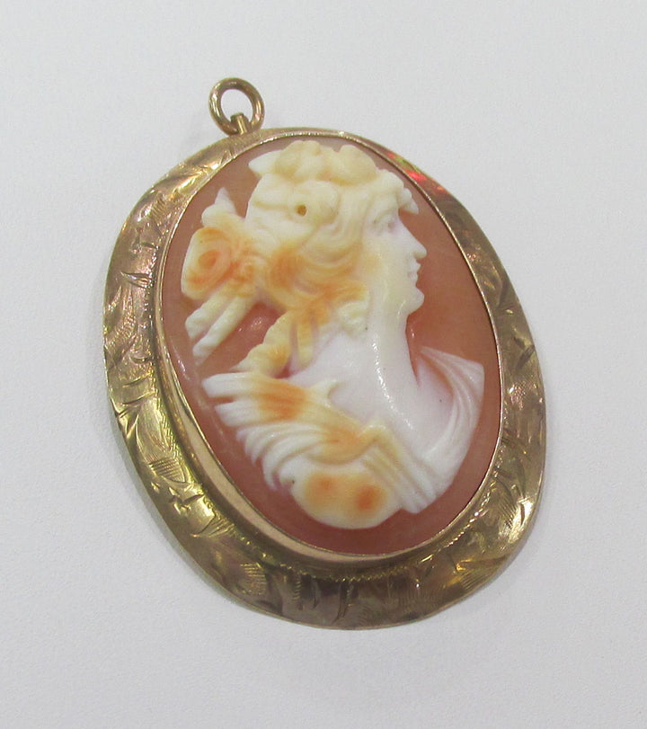 Antique Carved Cameo 14K Yellow Gold Pin/Pendant