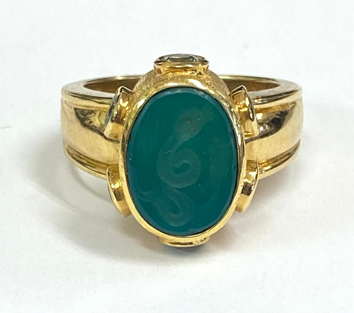 Chrysoprase Quartz 18K Yellow Gold Ring