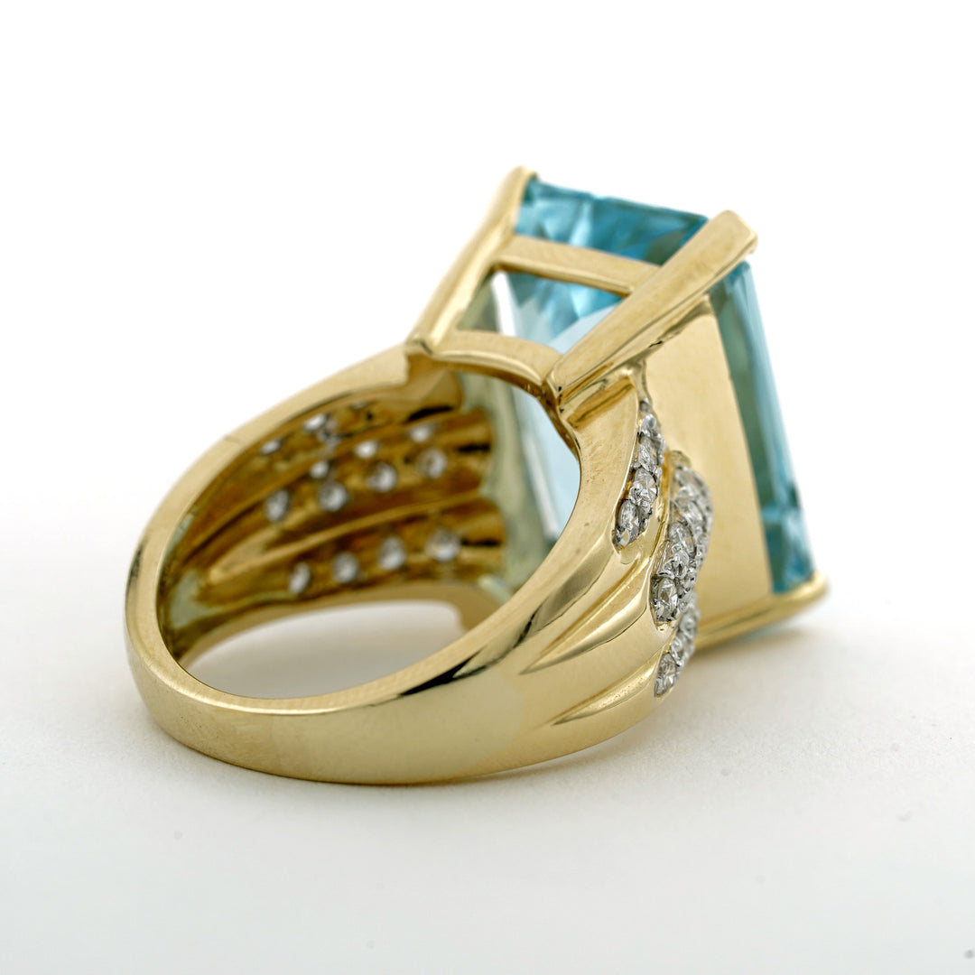 Aquamarine Diamond 18K Yellow Gold Ring