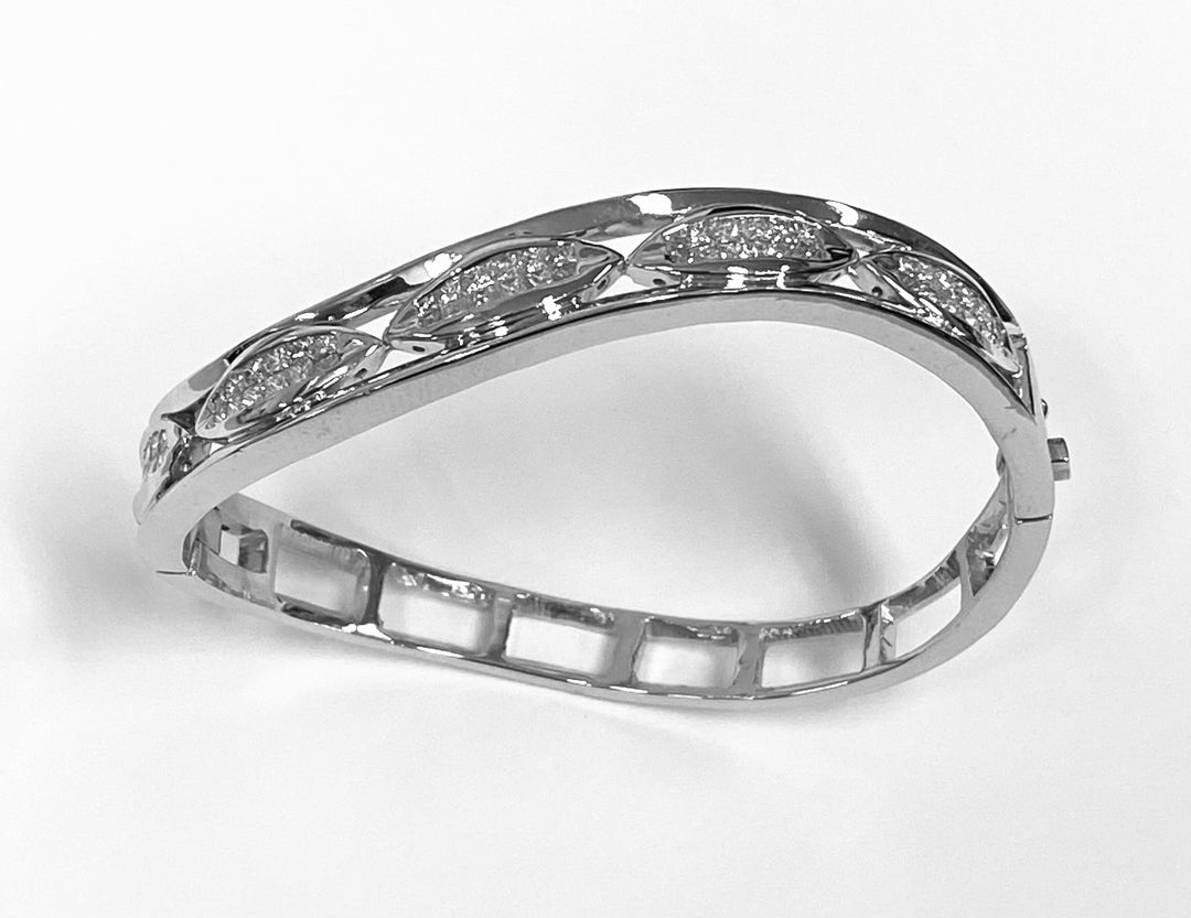 Diamond 14K White Gold Curved Bangle Bracelet