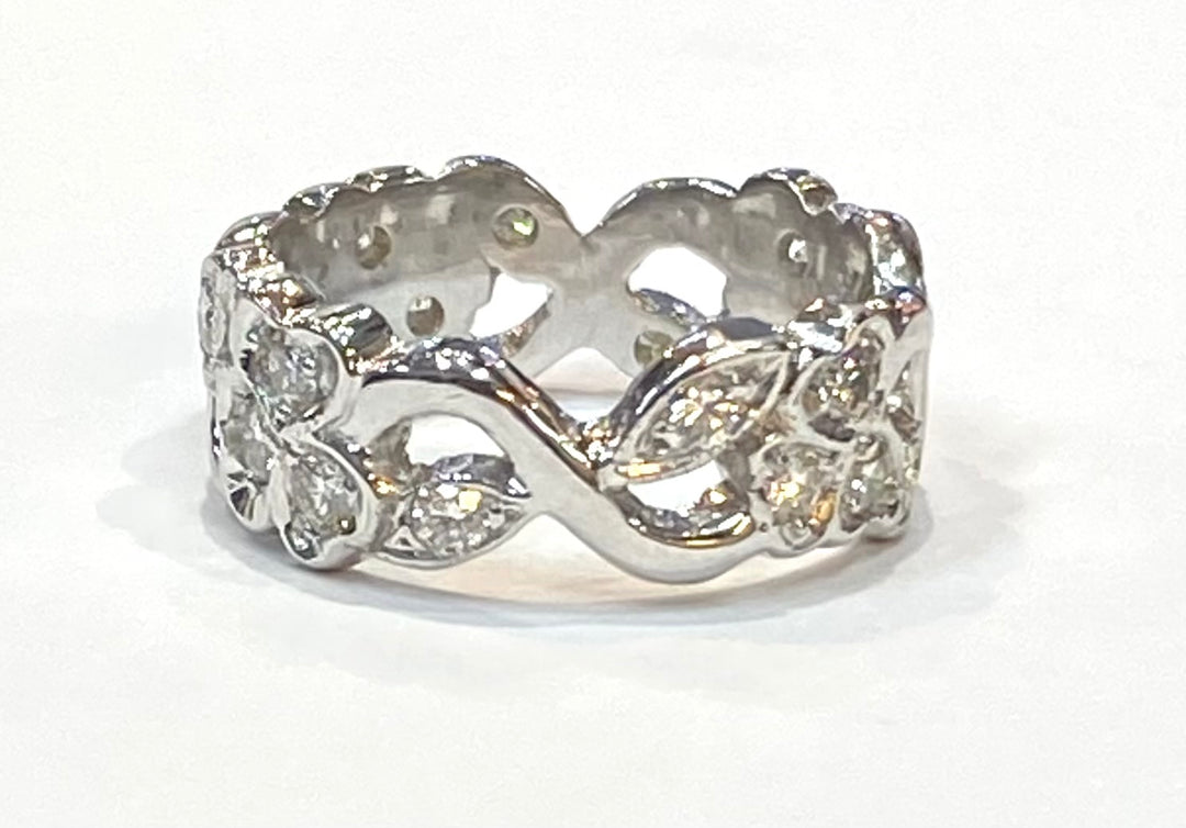 Diamond 18K White Gold Floral Band Ring