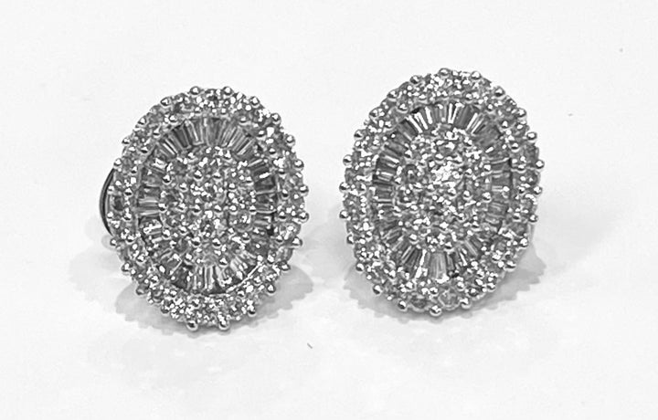 Diamond 18K White Gold Stud Earrings