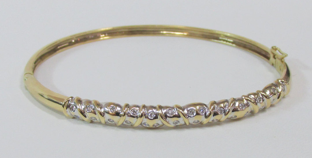 Diamond 18K Yellow Gold Bangle Bracelet