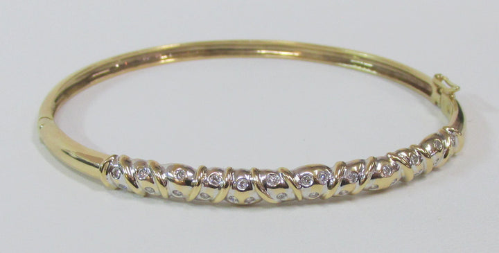 Diamond 18K Yellow Gold Bangle Bracelet