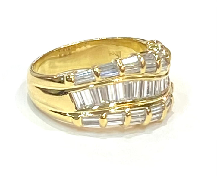 Diamond 18K Yellow Gold Wave Design Band Ring