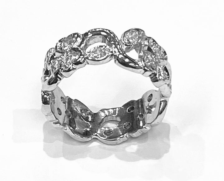 Diamond 18K White Gold Floral Band Ring