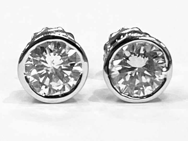 1.60 Carats Diamond 14K White Gold Stud Earrings