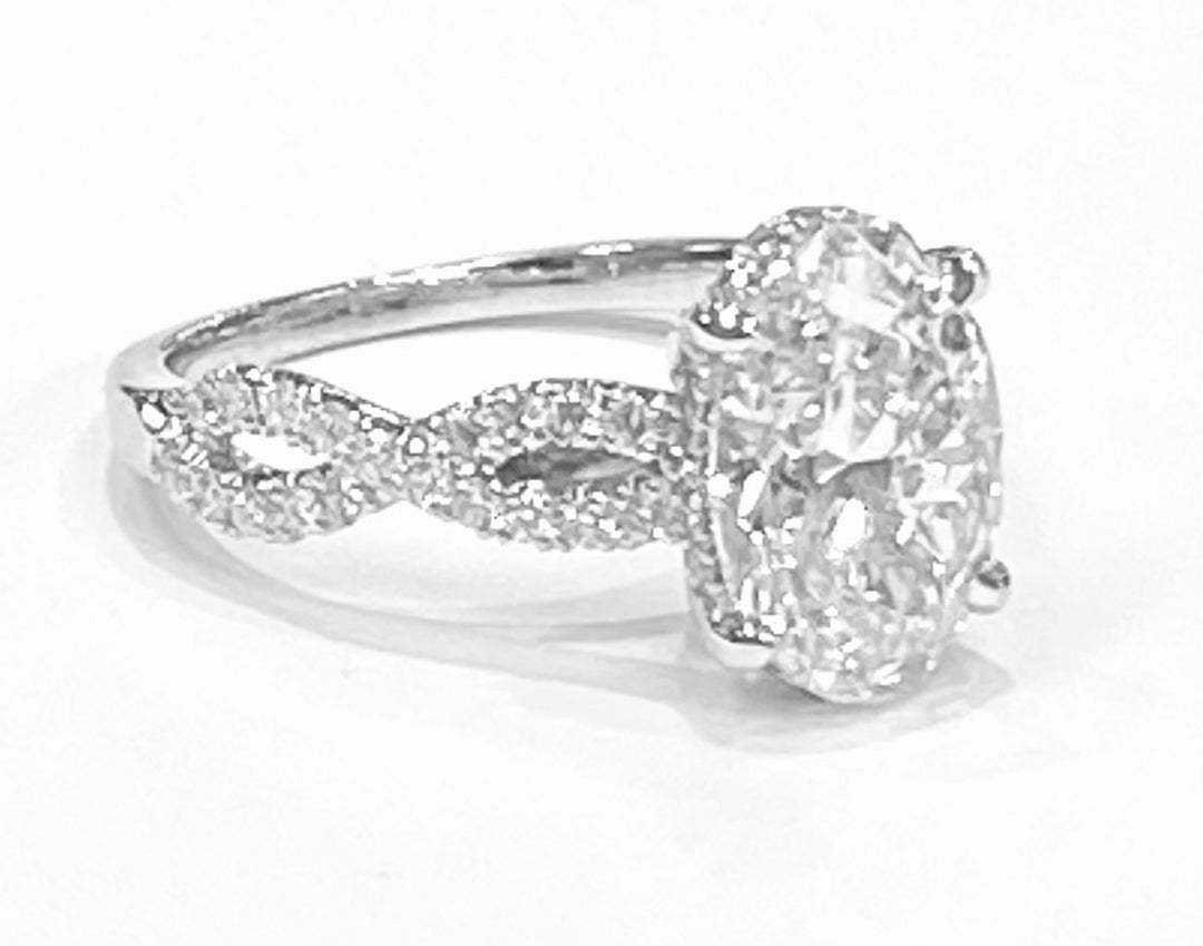 2.15 Carat VS1 G Lab Grown Oval Diamond GIA Ring