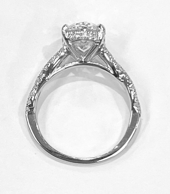 2.15 Carat VS1 G Lab Grown Oval Diamond GIA Ring