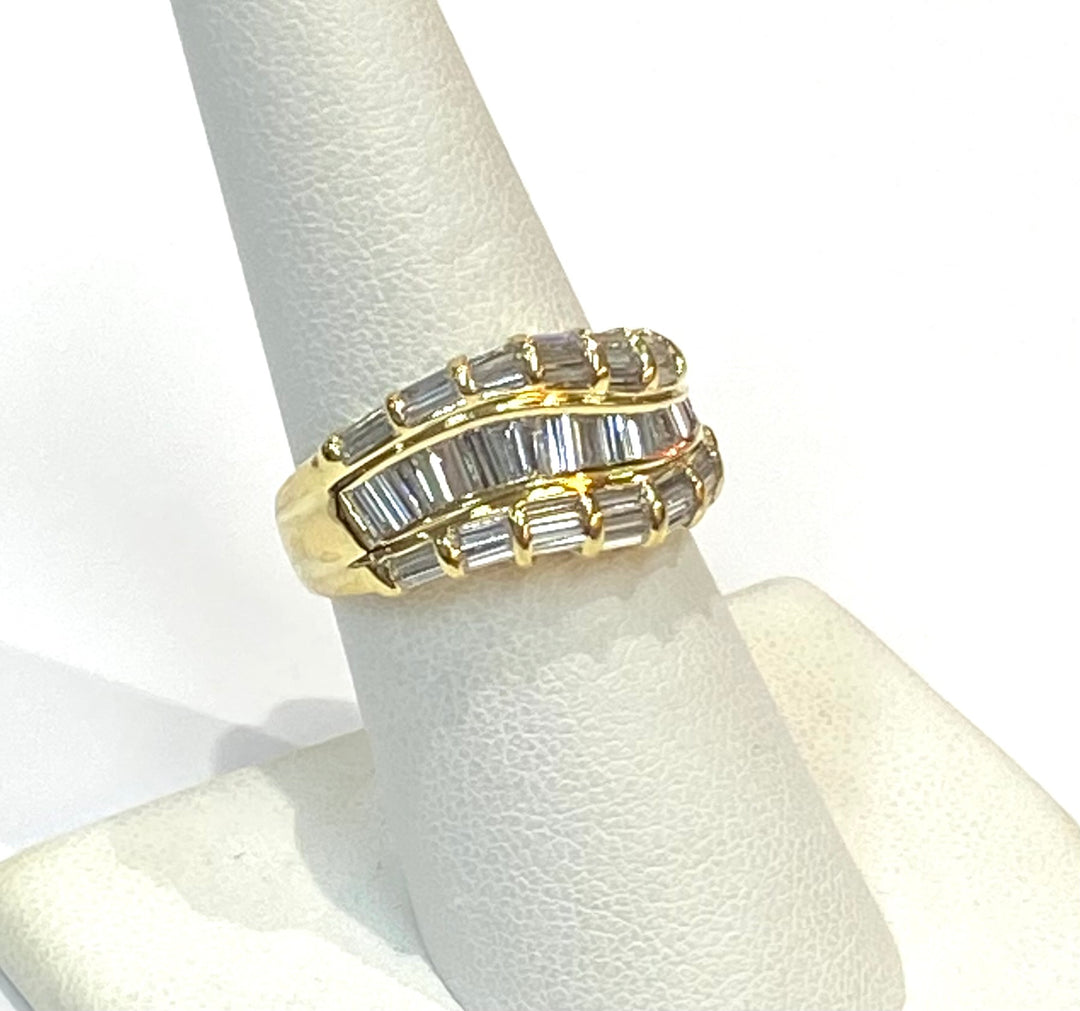 Diamond 18K Yellow Gold Wave Design Band Ring