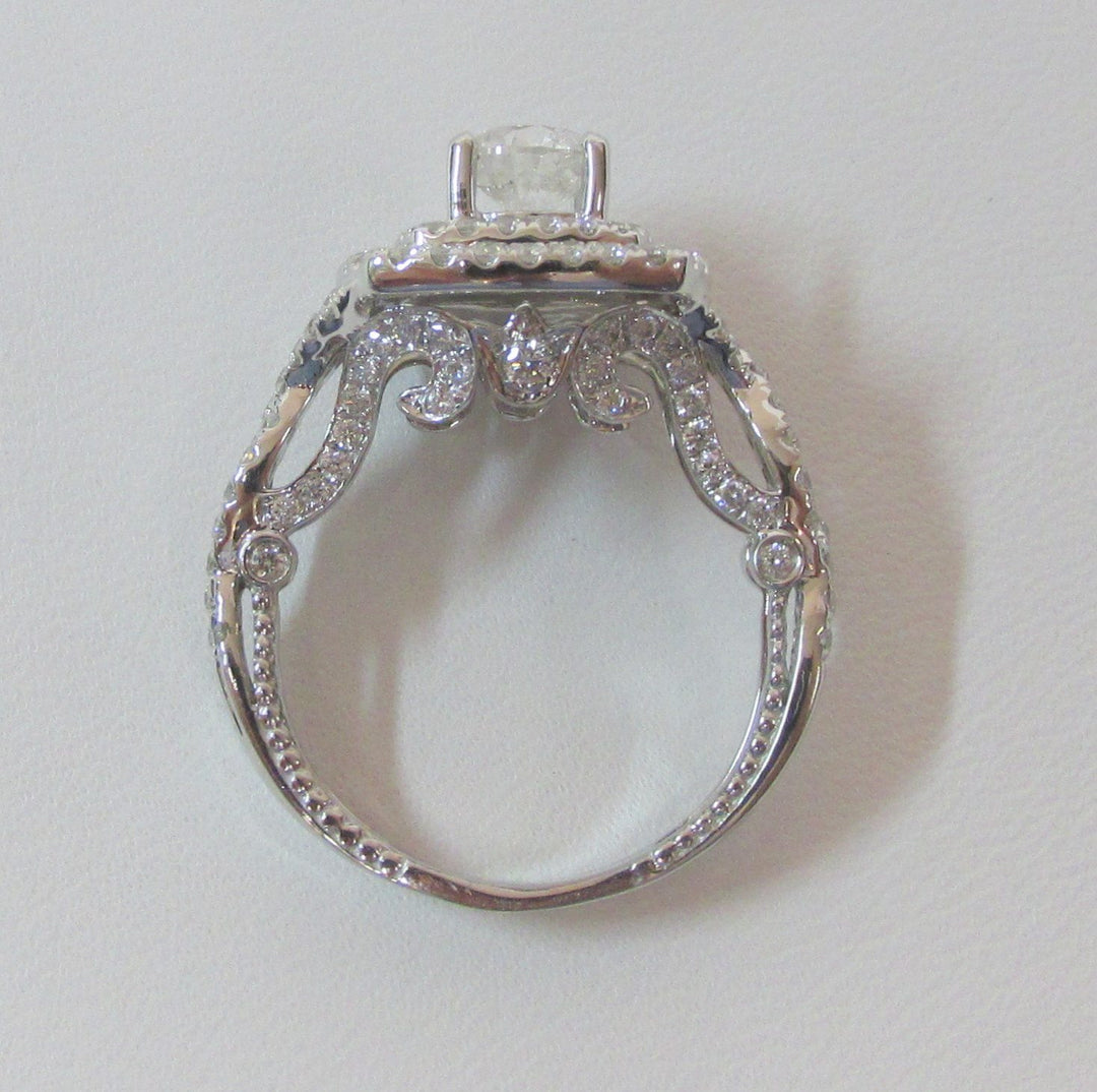 Lady’s Diamond 18K White Gold Ring