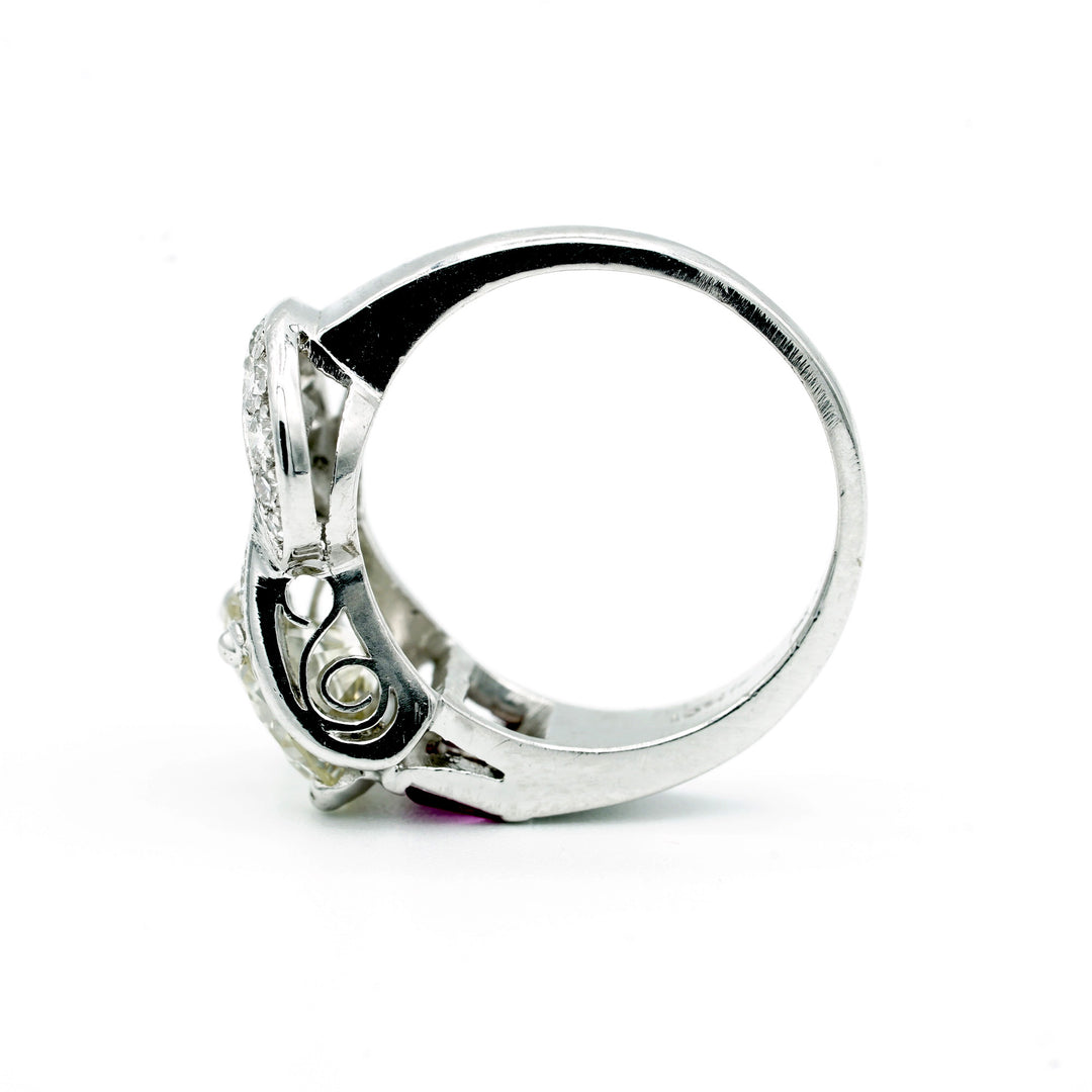 Retro Diamond Platinum Ring