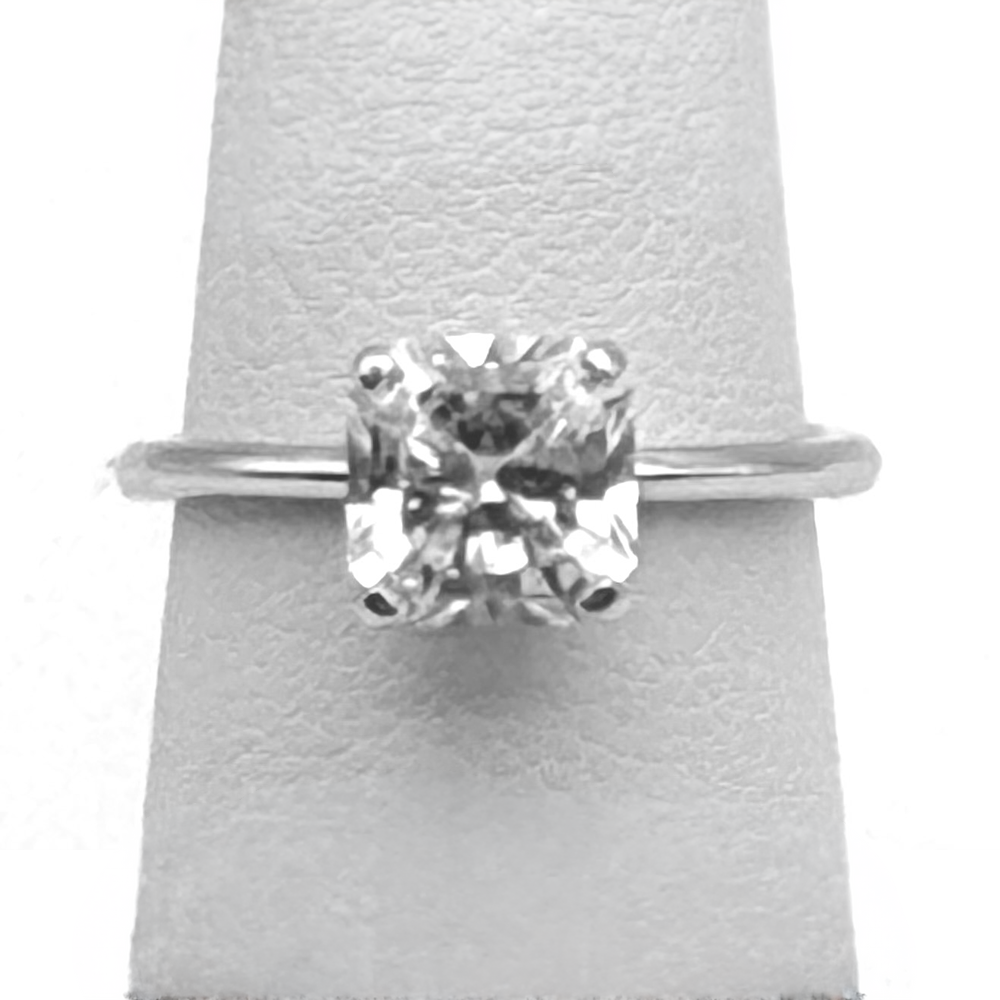 1.47 Carat H VS2 Tiffany True Diamond Platinum Solitaire Ring