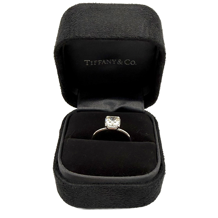 1.47 Carat H VS2 Tiffany True Diamond Platinum Solitaire Ring