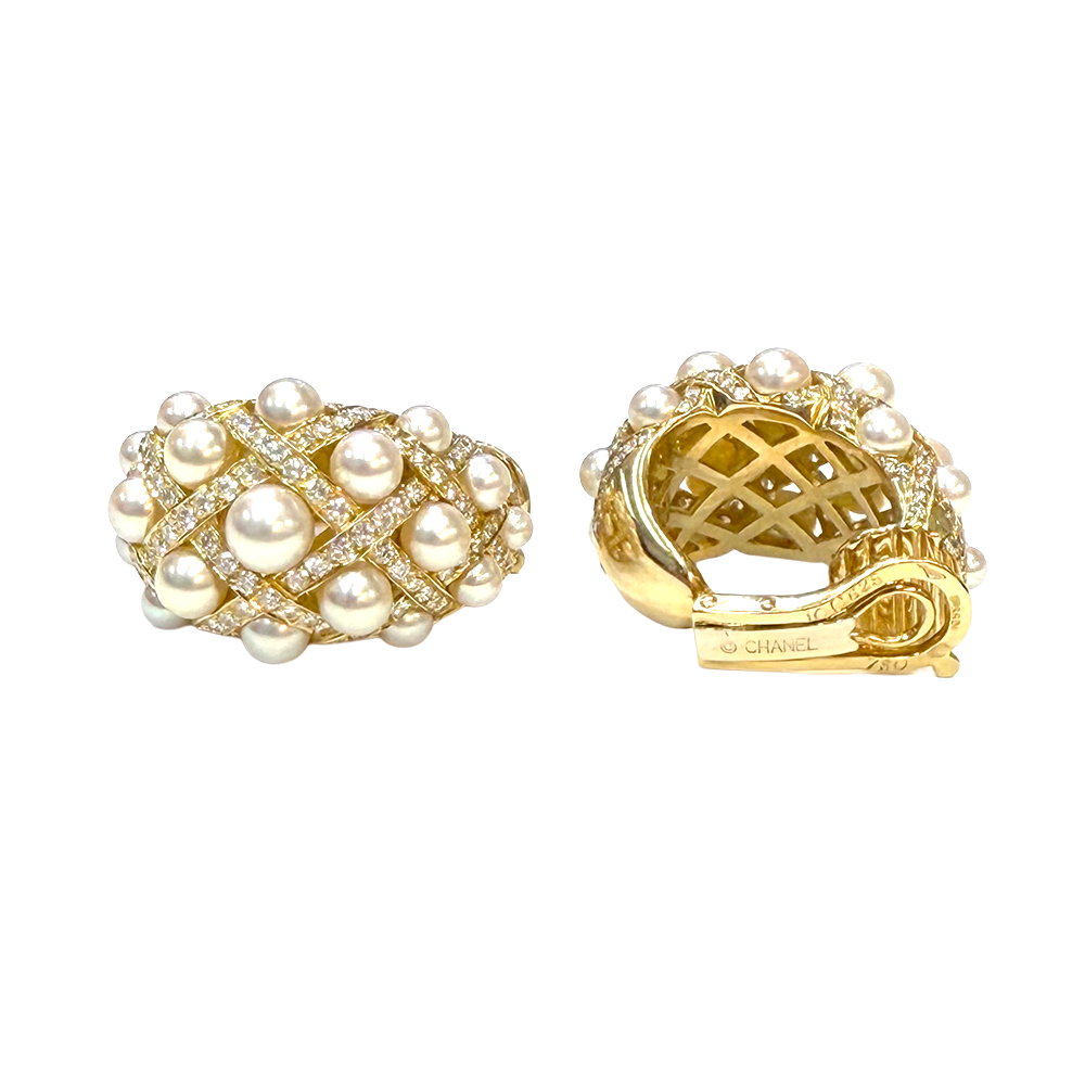 Chanel Perles Matelasse Pearl Diamond 18KYG Clip Earrings