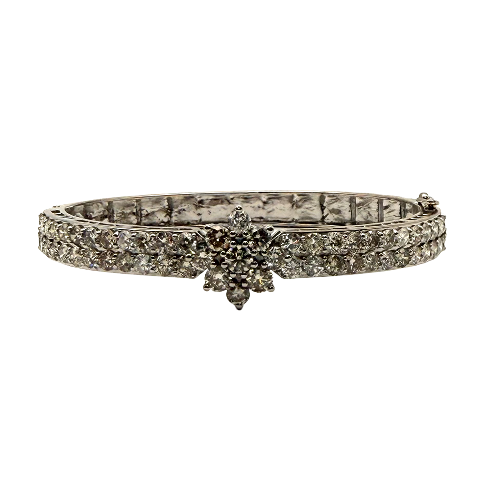 Diamond 16K White Gold Bangle Bracelet