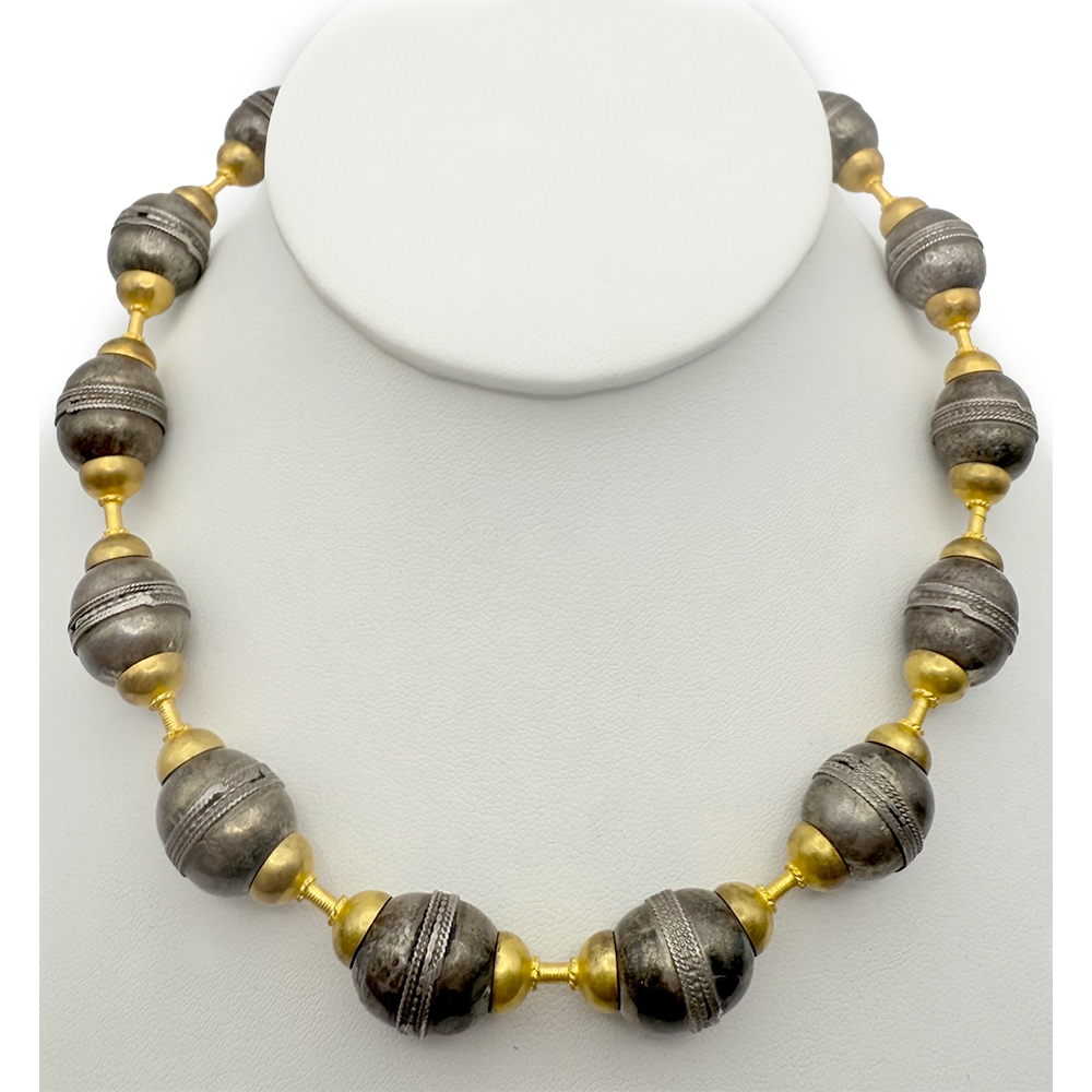 Vintage 18K Yellow Gold & Silver Bead Necklace & Bracelet Suite