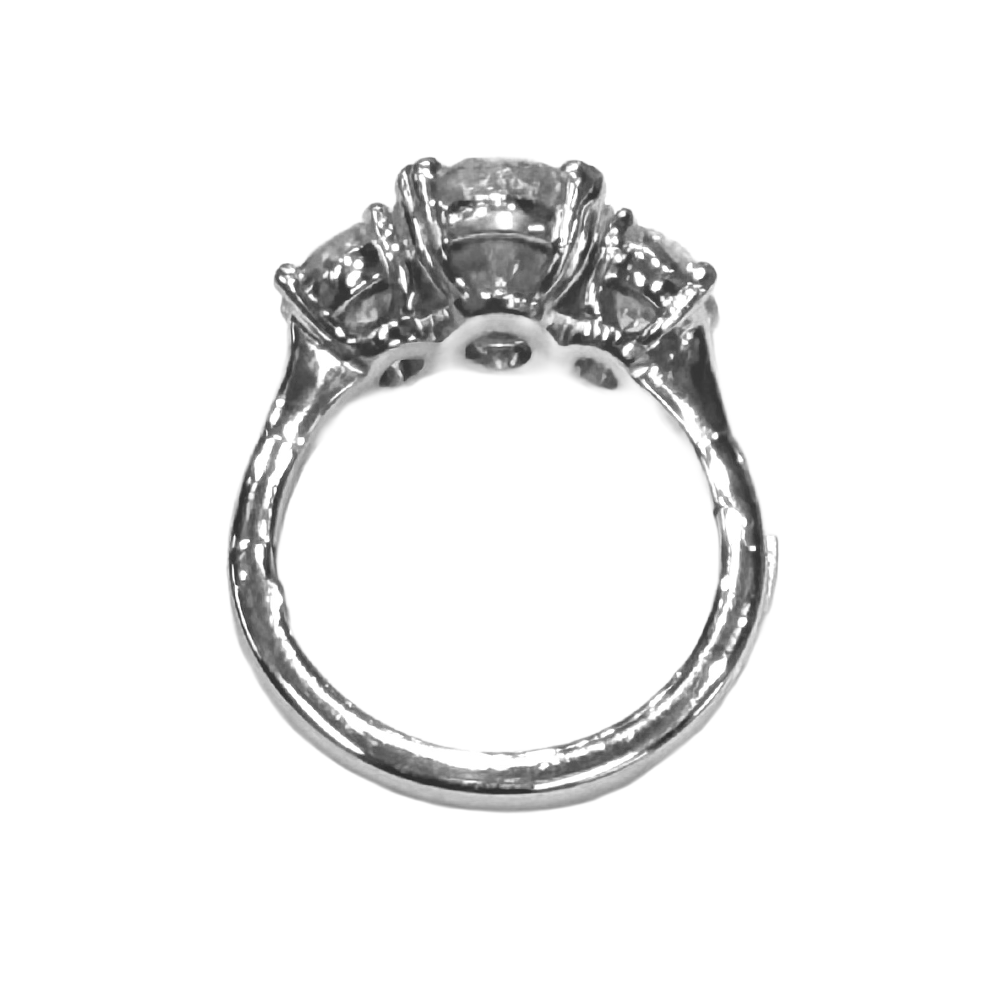 2.72 Carat Oval Brilliant Cut Diamond, Diamond 18KWG Ring