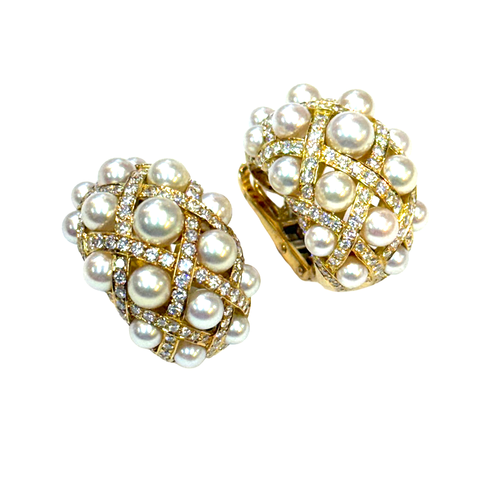 Chanel Perles Matelasse Pearl Diamond 18KYG Clip Earrings