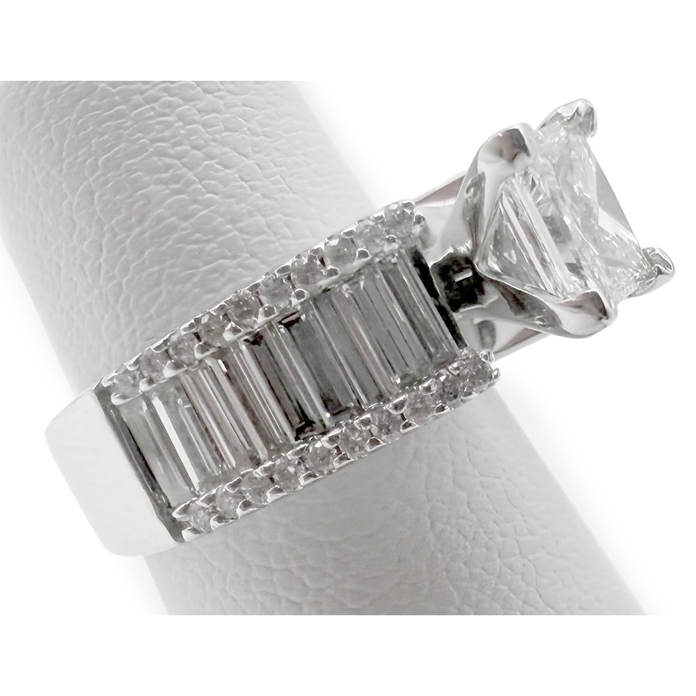 1.08 Carat G VVS2 Princess Cut 14K WR Ring