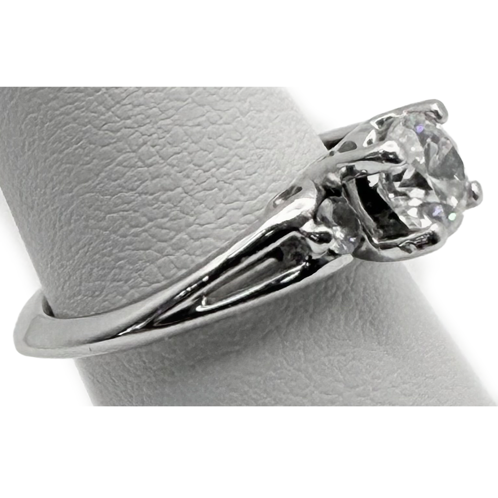 .97 Carat Round Brilliant Cut Diamond Platinum Engagement/Wedding Ring